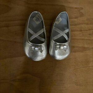Janie and Jack Ballet Slipper Flats Size 3 Sparkly Silver Dress Shoes Elastic